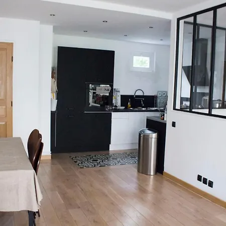 Hostnfly - Gorgeous Near The Arc De Triomphe